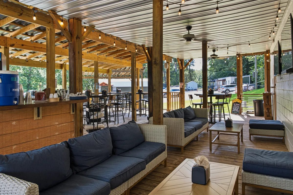 The Oxbow, upstairs